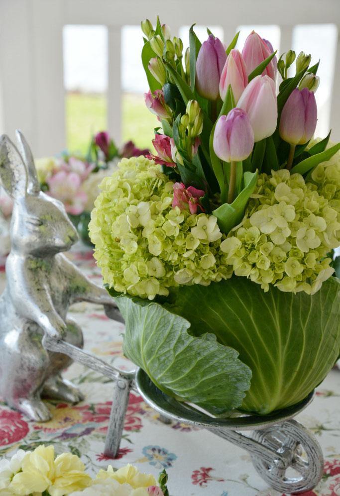 Green Cabbage Vase Floral Arrangement - Astarin Chimes